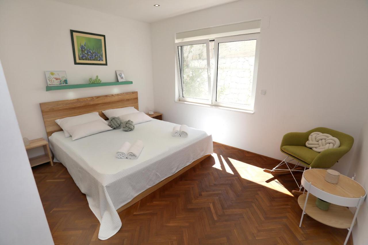 Apartments Vida โตรกีร์ ภายนอก รูปภาพ