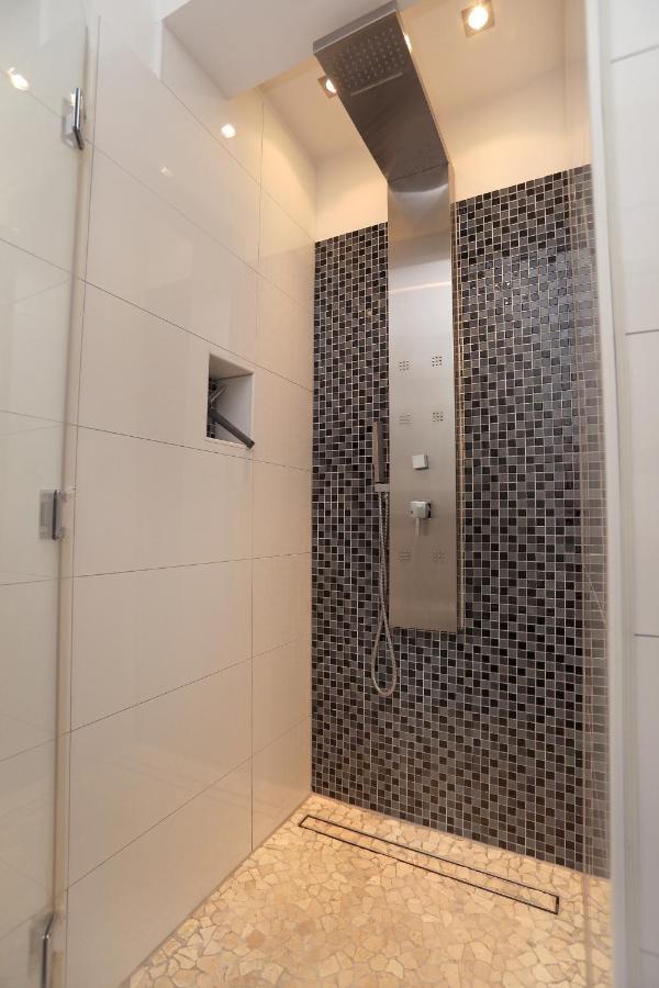 Apartments Vida โตรกีร์ ภายนอก รูปภาพ