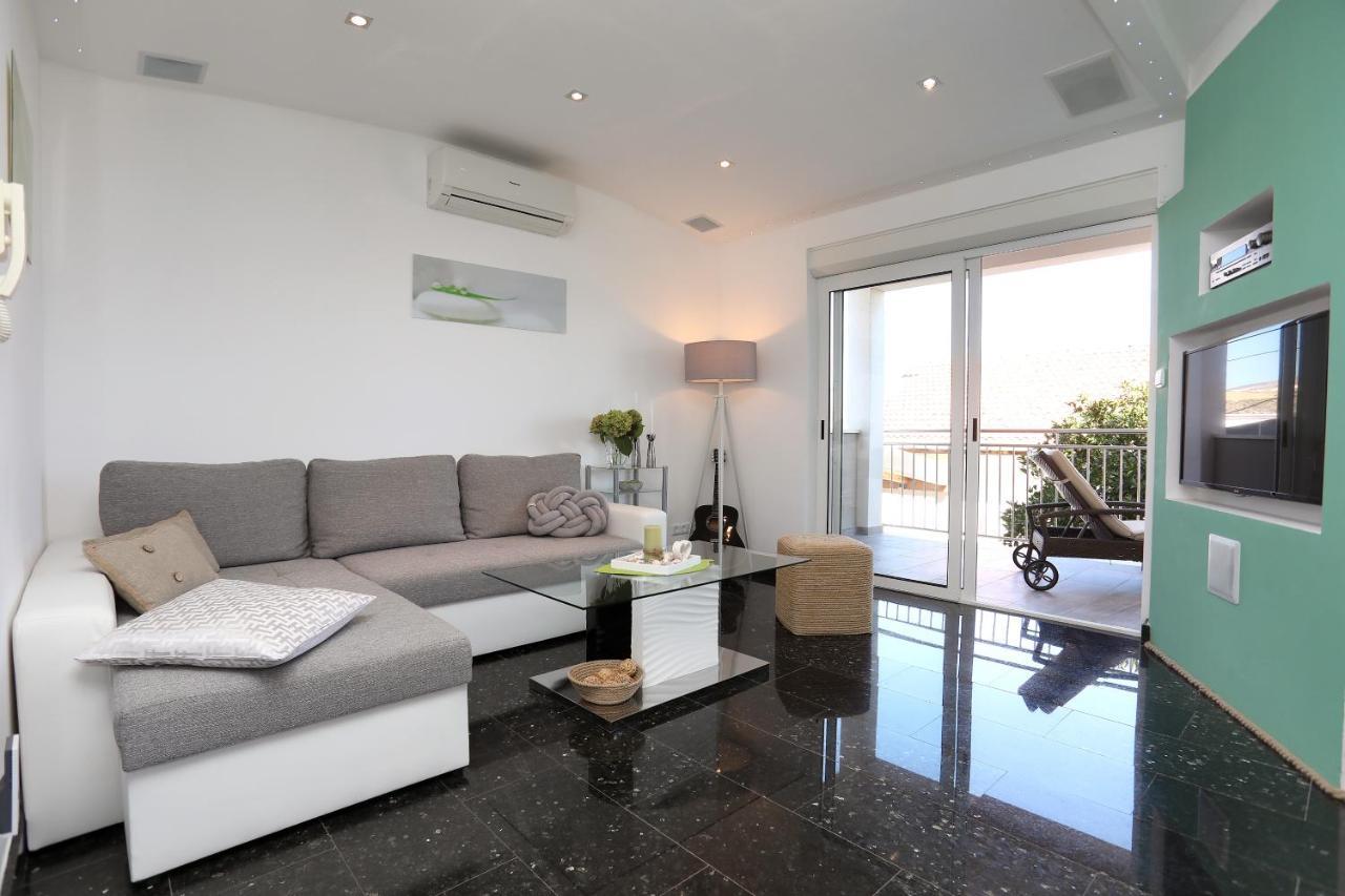 Apartments Vida โตรกีร์ ภายนอก รูปภาพ